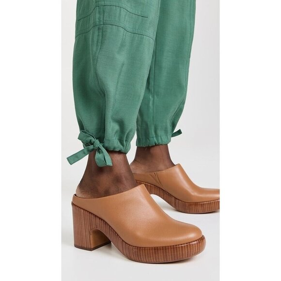 Vince. Navina Clogs Leather Mule Shoes Tan ( 9 )
